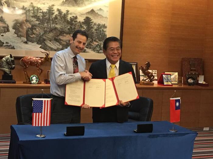 YSU from the USA signed an MOU with NPTUImage