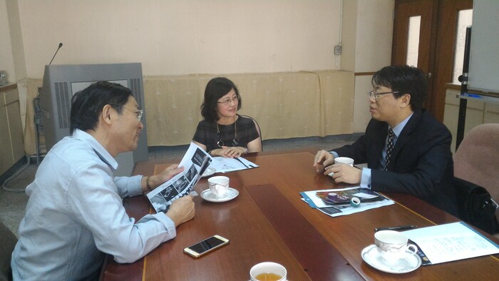 Piano professor Dr. Chih-Long Hu from ETSU visited Dept. of Music at NPTU on Dec. 22Image