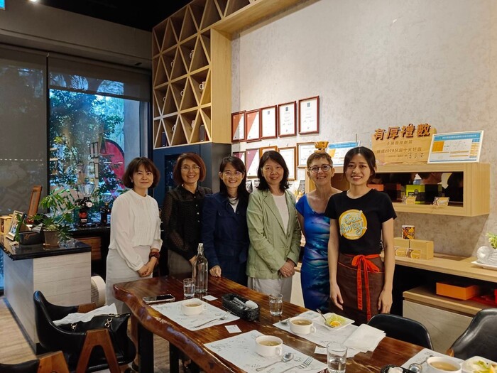 【捷克最好夥伴UHK推動歐盟2024年職員移動力訓練在屏大】圖片
